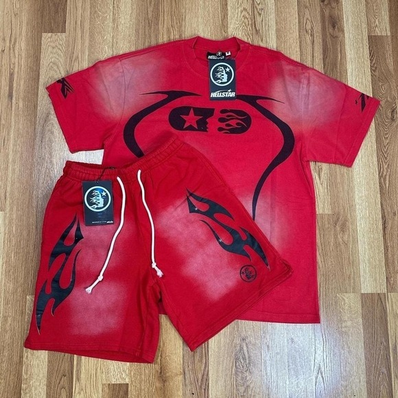 Hellstar top size L